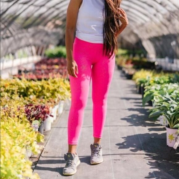Zyia Hot Pink Leopard Light N Tight Hi Rise 7/8 Legging - Picture 1 of 11